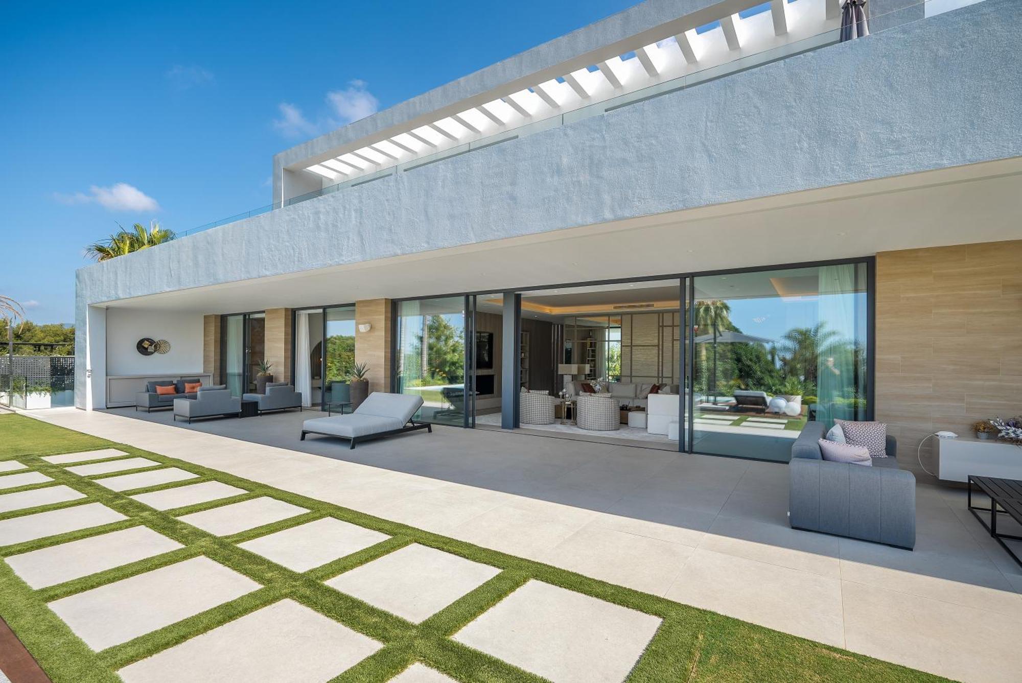Villa Mirage, Sierra Blanca, *