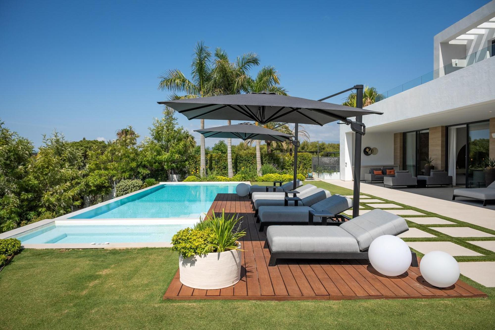 Villa Mirage, Sierra Blanca, *