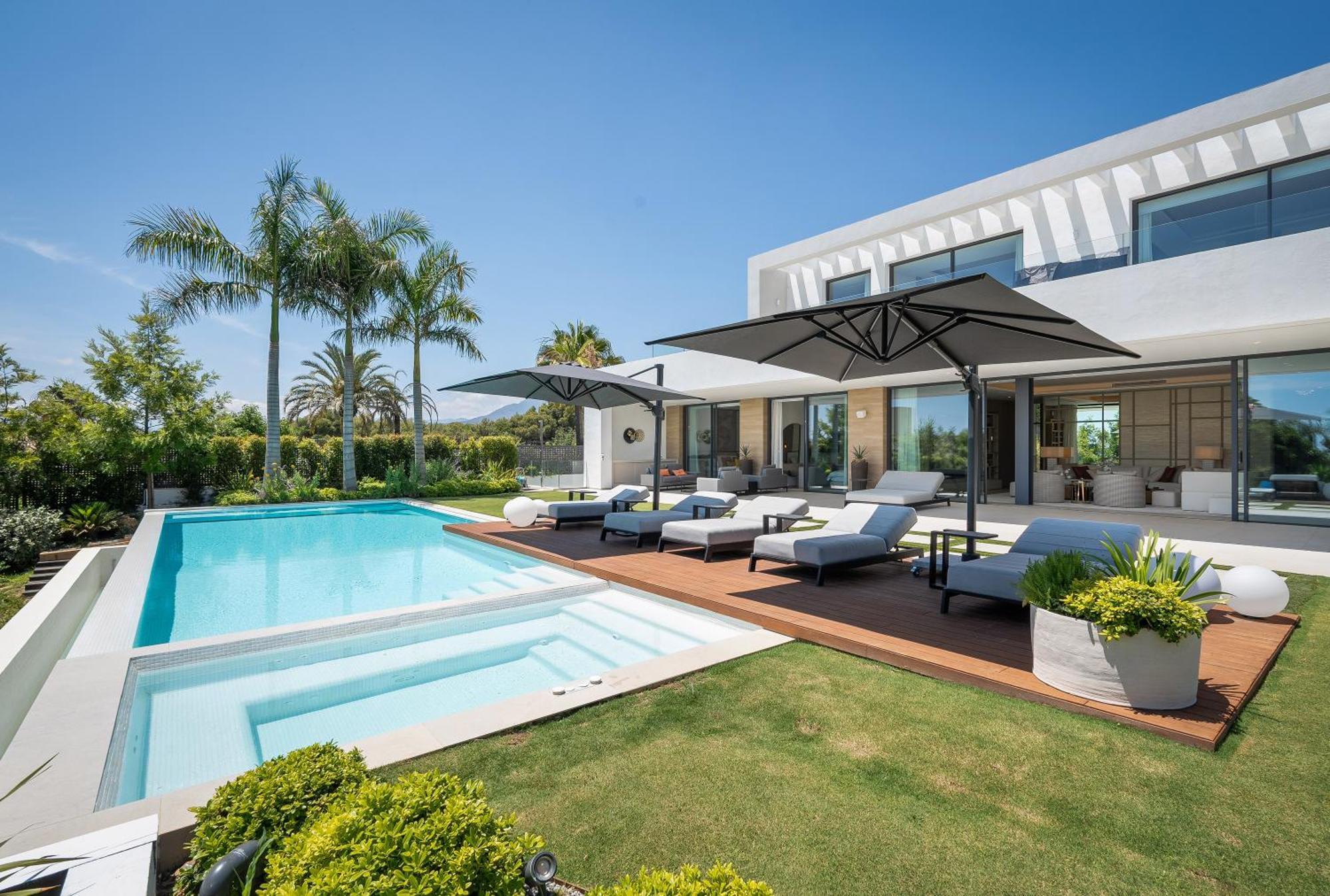 Mirage, Sierra Blanca, * Marbella